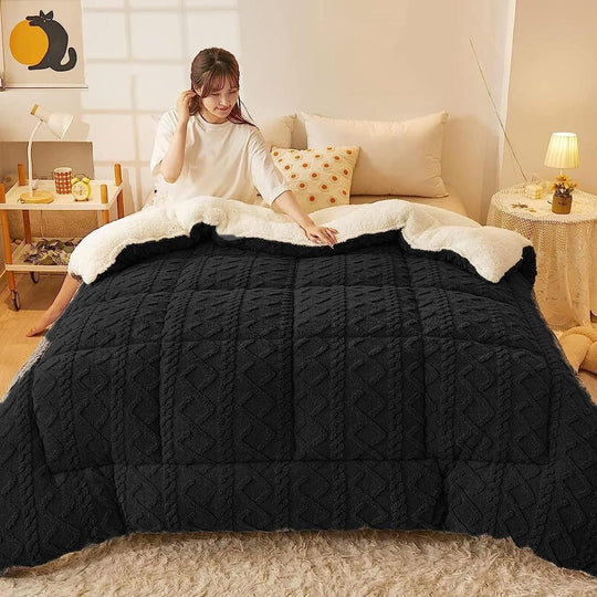 π¦ Geometric Fleece Comforter β 5 Piece Set