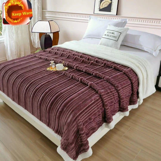 ✨ Elegant Line Patterned Sherpa Blanket