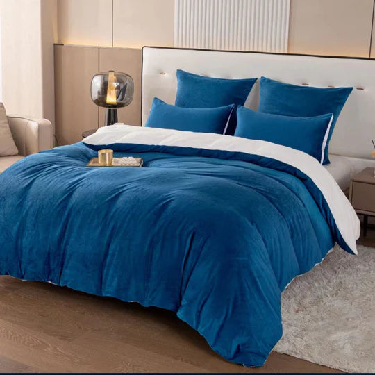 ⨠Velvet Comforter Set ā 5 Piece