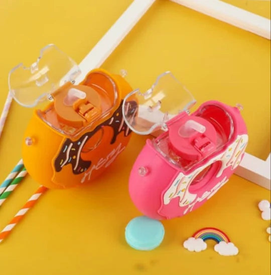 π© Donut-Shaped Water Bottle β 350ml of Fun!