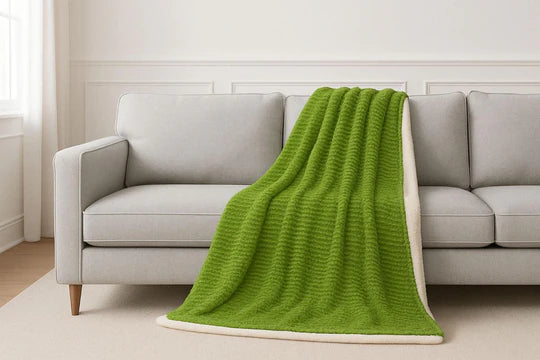 ๐๏ธ Line Pattern Sherpa Blanket โ Ultimate Cozy Throw