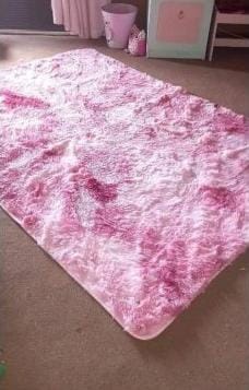 🧸 Fluffy Carpets – Soft, Stylish & Snug!