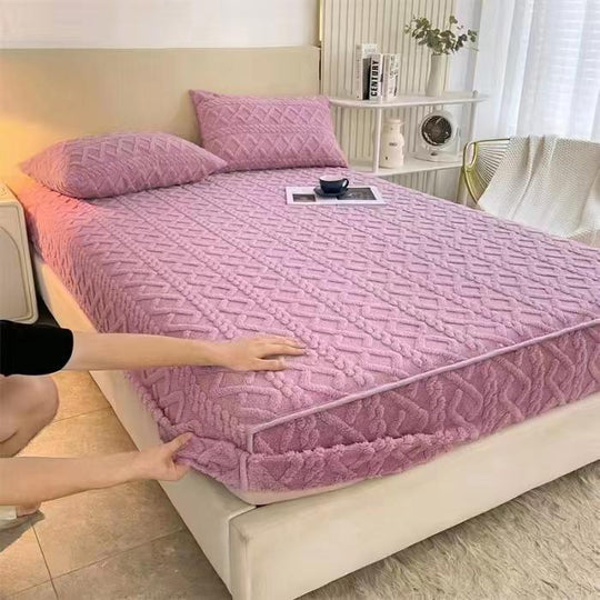 π· Geometric Fleece Mattress Protector β 3 Piece Set