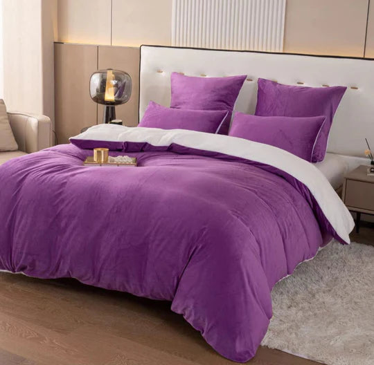⨠Velvet Comforter Set ā 5 Piece