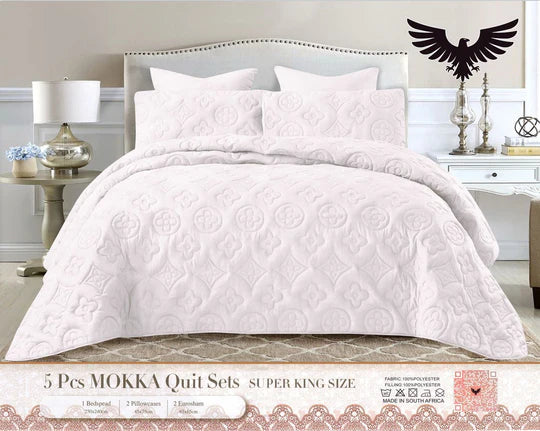 White quilt set.