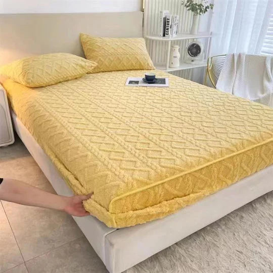 π· Geometric Fleece Mattress Protector β 3 Piece Set