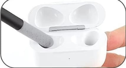 🧼💻 18-in-1 Tech Cleaning Kit 📱📸🧽