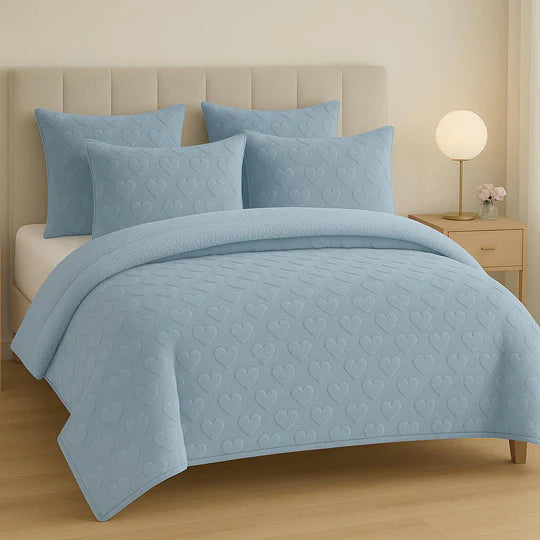 💖 Heart Fleece Comforter Set – 5 Piece