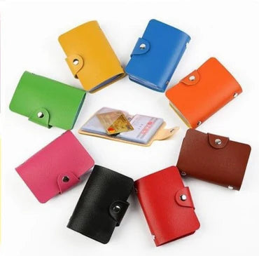 💳 Ultra-Thin Card Holder