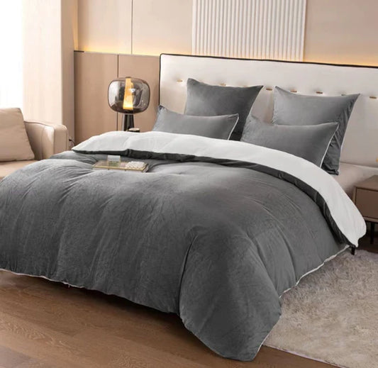 ✨ Velvet Comforter Set – 5 Piece