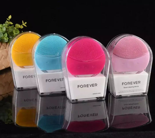 ✨ Forever Facial Cleansing Brush ✨