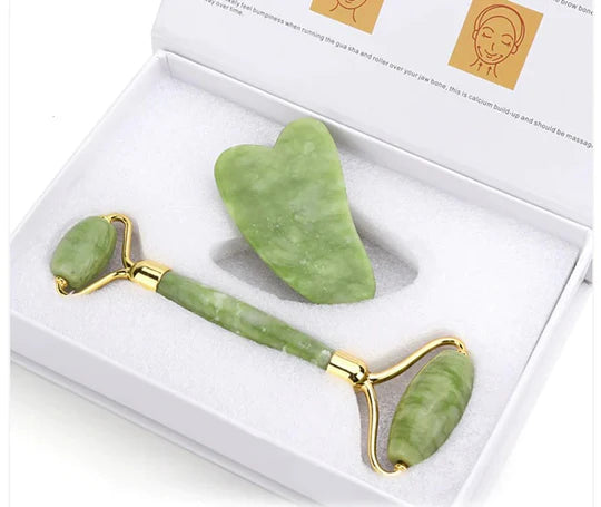 💚 Jade Facial Roller