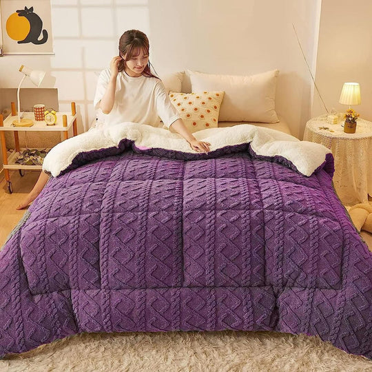 🟦 Geometric Fleece Comforter – 5 Piece Set