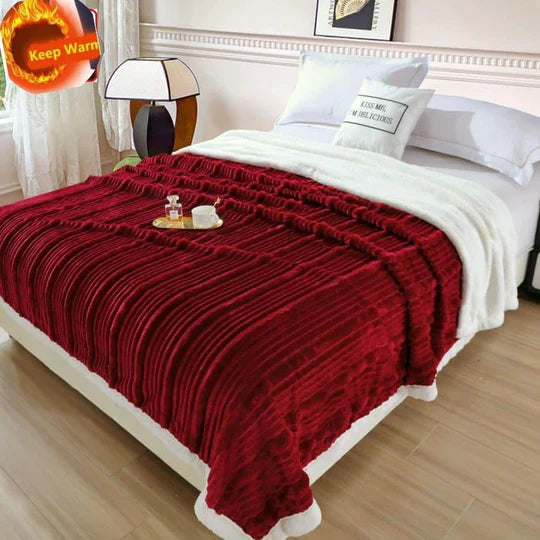 ✨ Elegant Line Patterned Sherpa Blanket