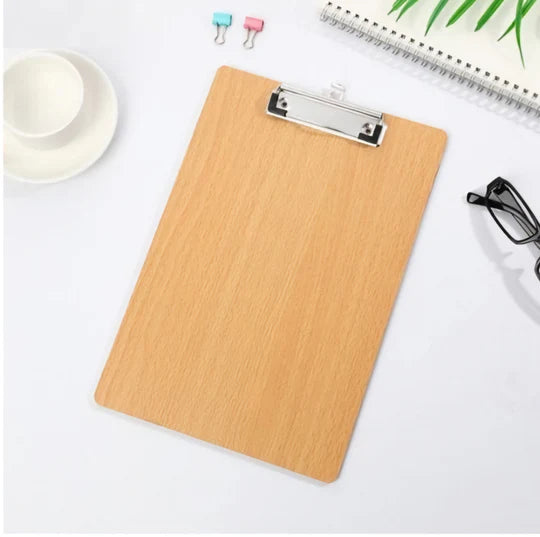 📋 Wooden Clipboard – Stylish & Practical